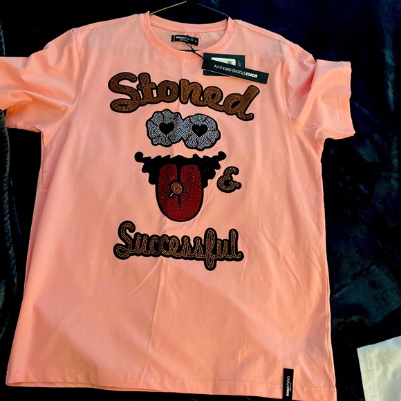 Roku Other - Men XL Pink T-shirt really really nice